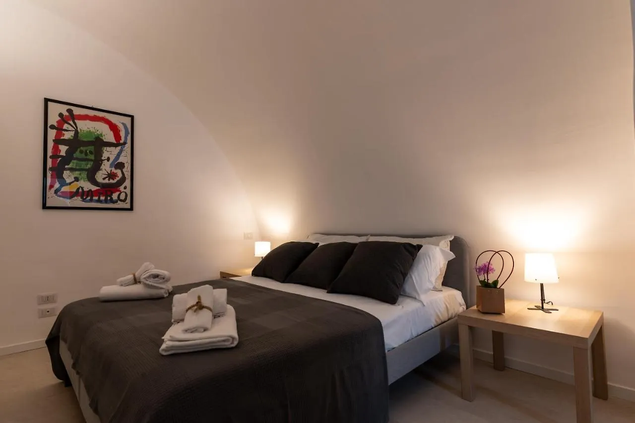 公寓 Loft Putignani Nel Cuore Di 巴里